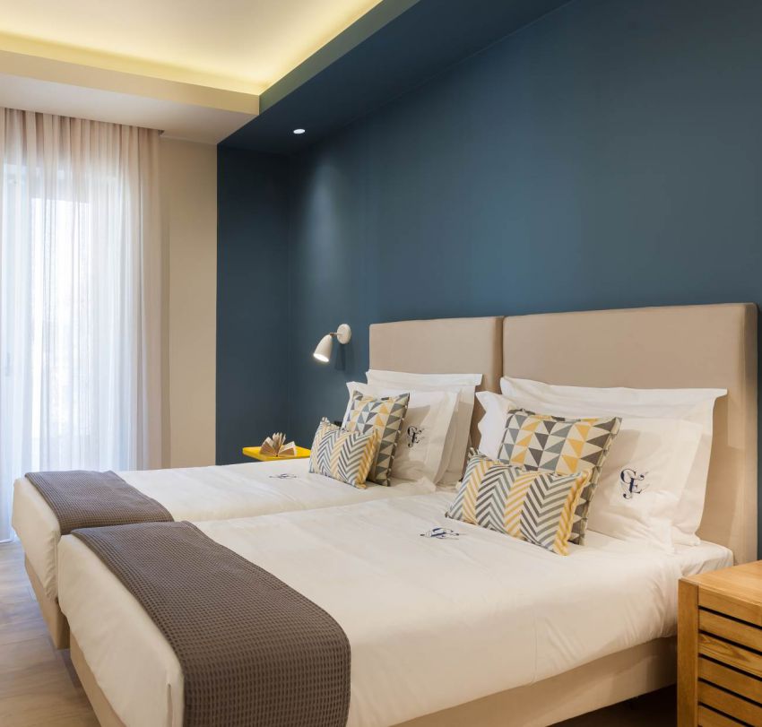 hotels neapolis laconia